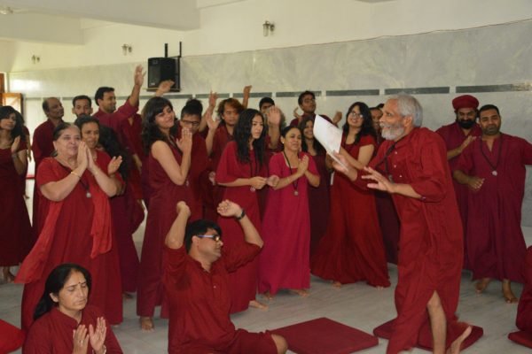 ma-dharam-jyoti-osho-meditation-camp-05